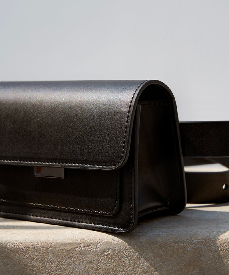 Anell Golf Flap Belt Bag - Black